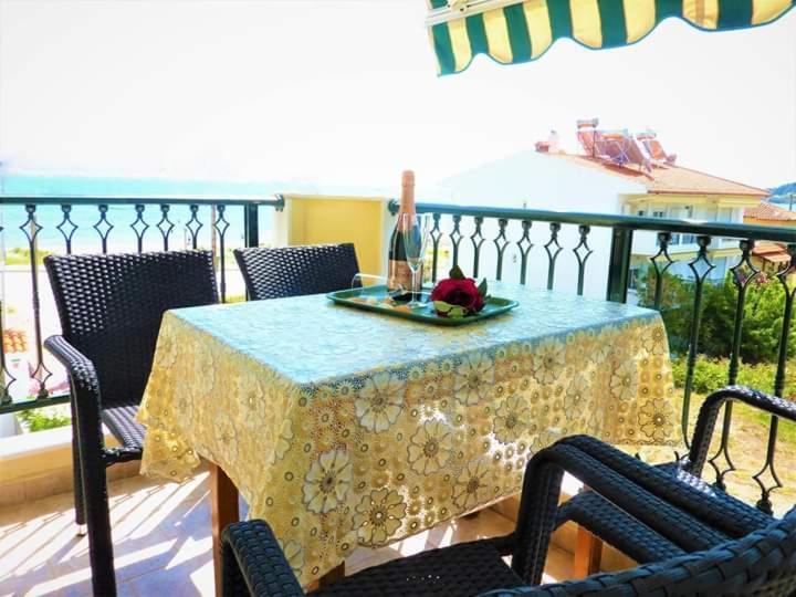 Apartmenthotel Sithon ซาร์ตี ภายนอก รูปภาพ