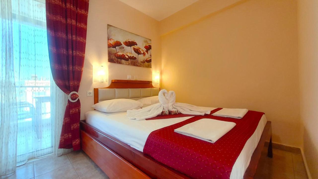 Apartmenthotel Sithon ซาร์ตี ภายนอก รูปภาพ